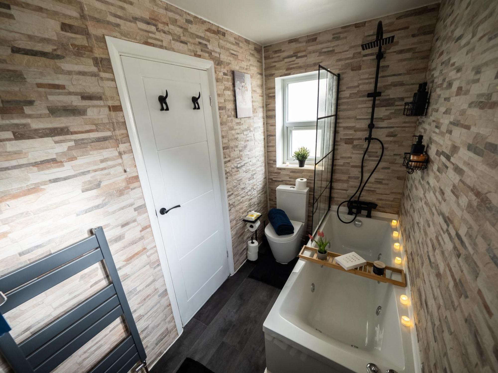 Seaside Retreat: Luxury 1-Bed, Free Parking Apartment Portsmouth Exterior foto