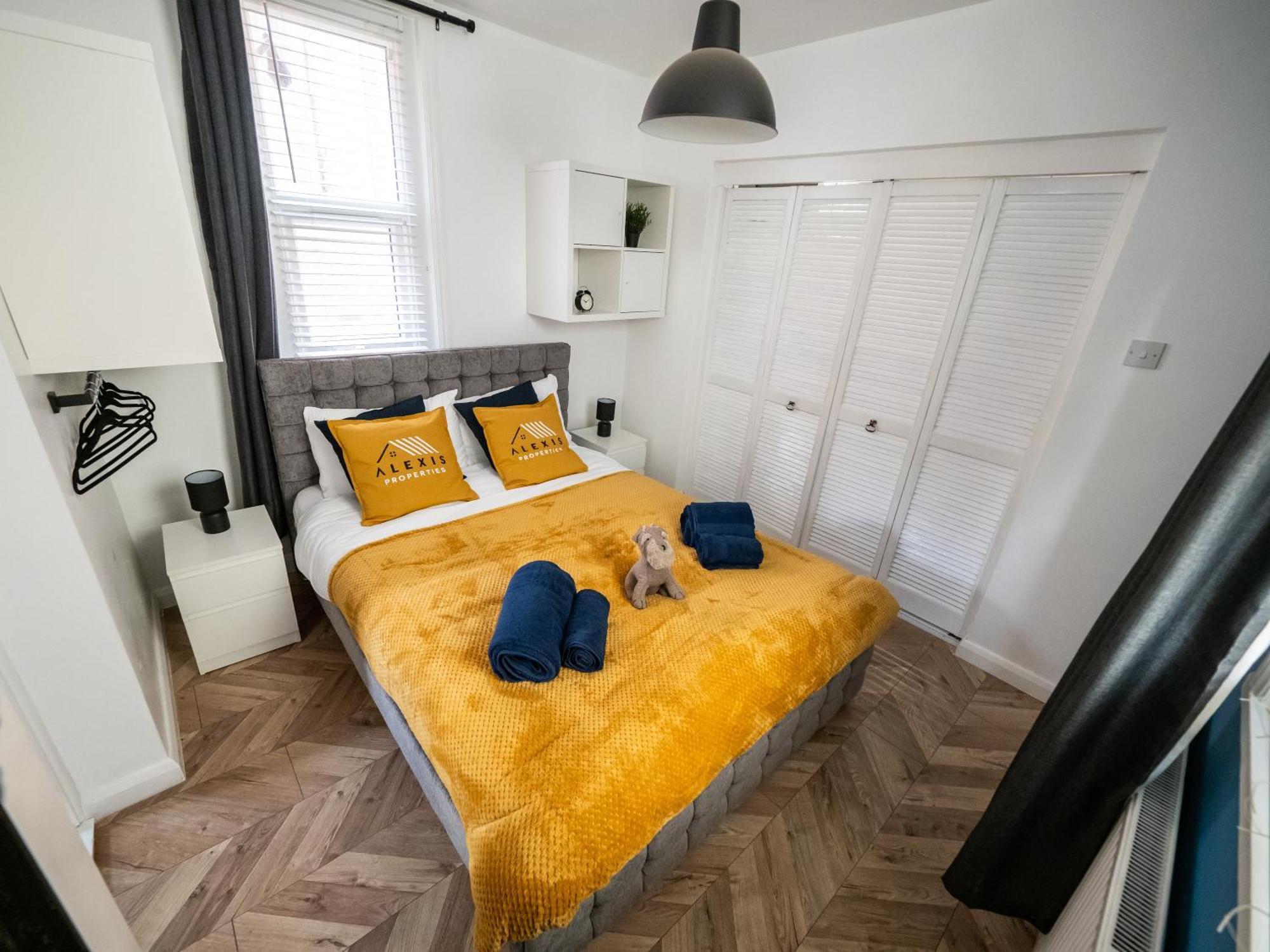Seaside Retreat: Luxury 1-Bed, Free Parking Apartment Portsmouth Exterior foto